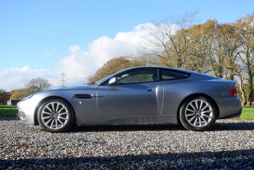 2002 Aston Martin Vanquish zum Verkauf (Bild 7 von 176)