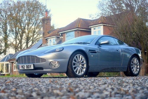 2002 Aston Martin Vanquish zum Verkauf (Bild 11 von 176)