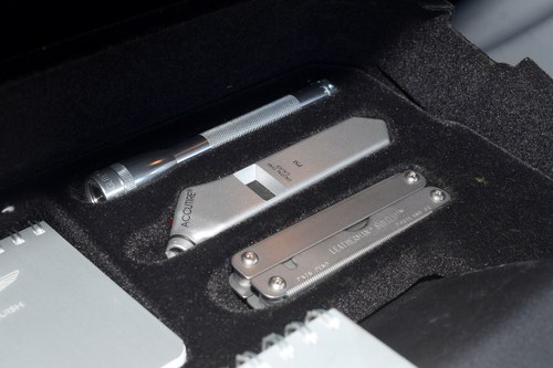 2002 Aston Martin Vanquish zum Verkauf (Bild 51 von 176)