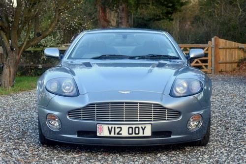 2002 Aston Martin Vanquish zum Verkauf (Bild 3 von 176)