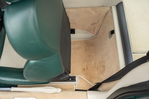 2005 Aston Martin Vanquish (LHD) In vendita (immagine 67 di 142)