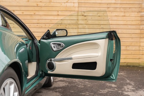 2005 Aston Martin Vanquish (LHD) In vendita (immagine 42 di 142)