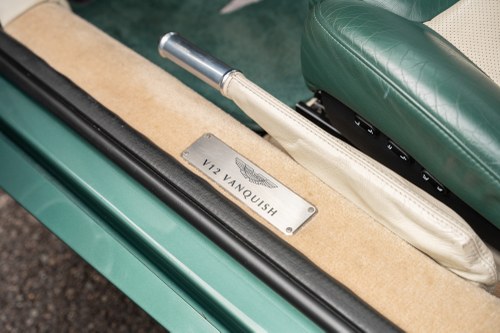 2005 Aston Martin Vanquish (LHD) In vendita (immagine 39 di 142)