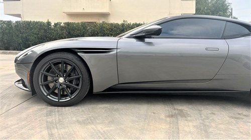 2018 Aston Martin DB11 V12 Coupé LHD For Sale (picture 35 of 49)