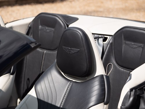 2018 Aston Martin DB11 Volante In vendita (immagine 89 di 271)