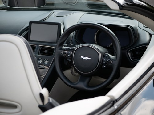 2018 Aston Martin DB11 Volante In vendita (immagine 46 di 271)
