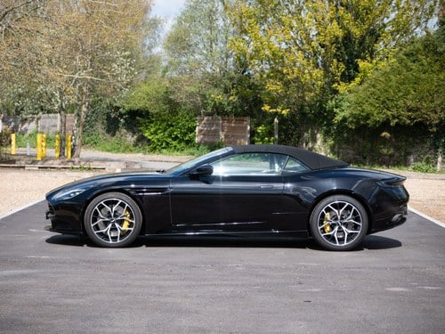 2018 Aston Martin DB11 Volante In vendita (immagine 25 di 271)