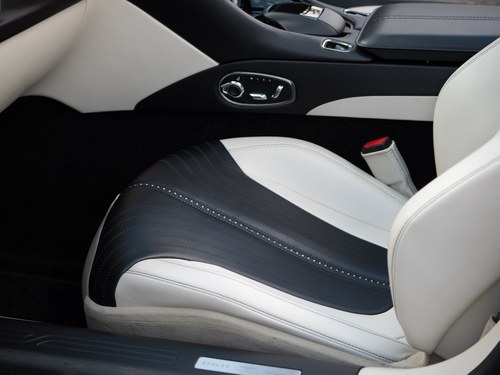 2018 Aston Martin DB11 Volante In vendita (immagine 67 di 271)