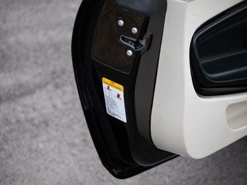 2018 Aston Martin DB11 Volante In vendita (immagine 66 di 271)