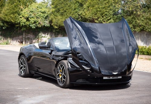 2018 Aston Martin DB11 Volante In vendita (immagine 27 di 271)