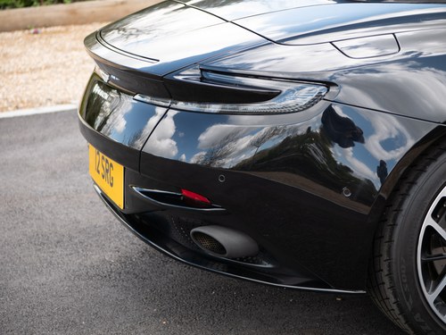 2018 Aston Martin DB11 Volante In vendita (immagine 180 di 271)