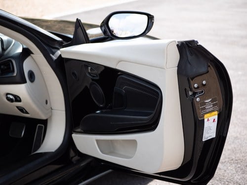 2018 Aston Martin DB11 Volante In vendita (immagine 53 di 271)