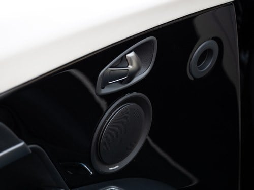 2018 Aston Martin DB11 Volante In vendita (immagine 63 di 271)