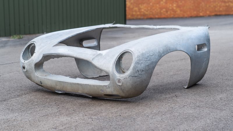 1964 Aston Martin DB5 Front Nose End For Sale (picture 1 of 69)