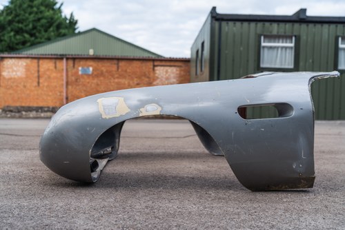 1965 Aston Martin DB5 Front Nose End In vendita (immagine 26 di 32)