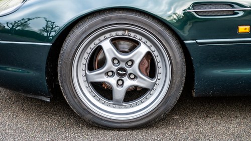 1995 Aston Martin DB7 3.2 Auto En venta (imagen 11 de 197)