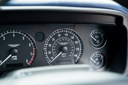 2002 Aston Martin DB7 Vantage Volante V12 zum Verkauf (Bild 25 von 140)