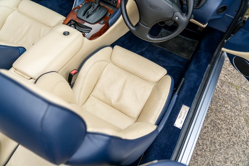 2002 Aston Martin DB7 Vantage Volante V12 zum Verkauf (Bild 38 von 140)