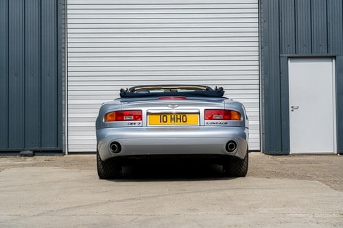 2002 Aston Martin DB7 Vantage Volante V12 zum Verkauf (Bild 10 von 140)