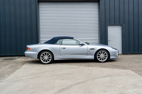 2002 Aston Martin DB7 Vantage Volante V12 zum Verkauf (Bild 15 von 140)