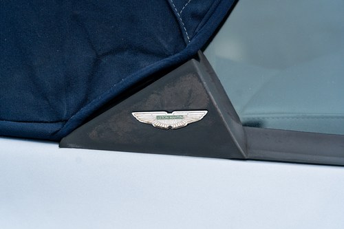 2002 Aston Martin DB7 Vantage Volante V12 zum Verkauf (Bild 82 von 140)