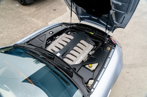 2002 Aston Martin DB7 Vantage Volante V12 zum Verkauf (Bild 118 von 140)