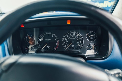 1999 Aston Martin DB7 Vantage Coupe Te koop (foto 21 van 108)