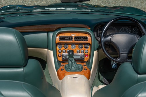 1999 Aston Martin DB7 Vantage Volante In vendita (immagine 26 di 93)
