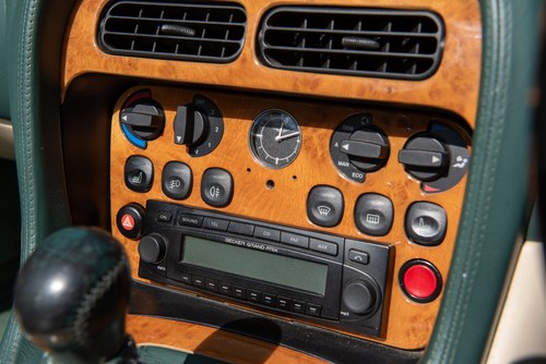 1999 Aston Martin DB7 Vantage Volante In vendita (immagine 44 di 93)