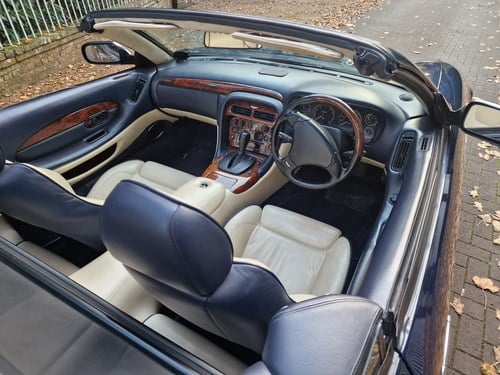 2001 Aston Martin DB7 Vantage Convertible For Sale (picture 22 of 172)