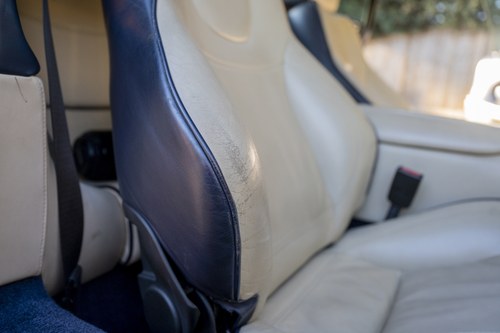 2001 Aston Martin DB7 Vantage Convertible For Sale (picture 57 of 172)