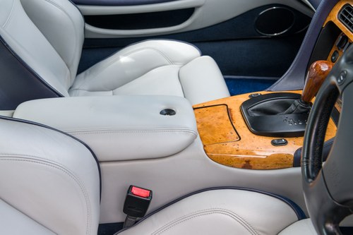 2000 Aston Martin DB7 V12 Vantage à vendre (picture 47 of 115)