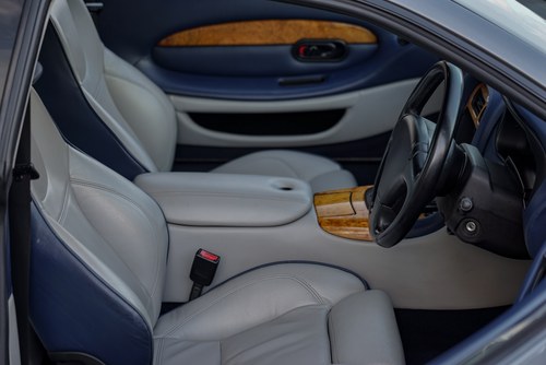 2000 Aston Martin DB7 Vantage zum Verkauf (Bild 17 von 39)