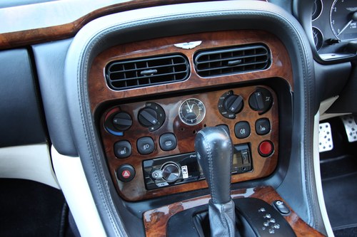 RESERVE LOWERED - 2001 Aston Martin DB7 Vantage For Sale (picture 34 of 176)