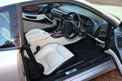RESERVE LOWERED - 2001 Aston Martin DB7 Vantage For Sale (picture 26 of 176)