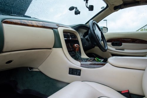 1996 Aston Martin DB7 Volante Manual For Sale (picture 114 of 247)
