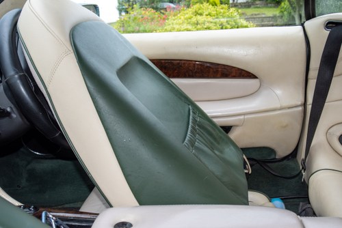 1996 Aston Martin DB7 Volante Manual For Sale (picture 134 of 247)