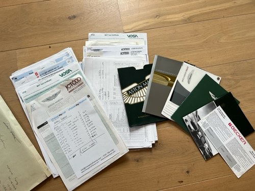 2002 Aston Martin DB7 Vantage Volante V12 zum Verkauf (Bild 133 von 140)