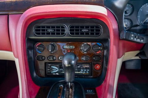 1995 Aston Martin DB7 In vendita (immagine 49 di 123)