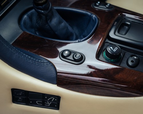 1996 Aston Martin Db7 zum Verkauf (Bild 65 von 125)