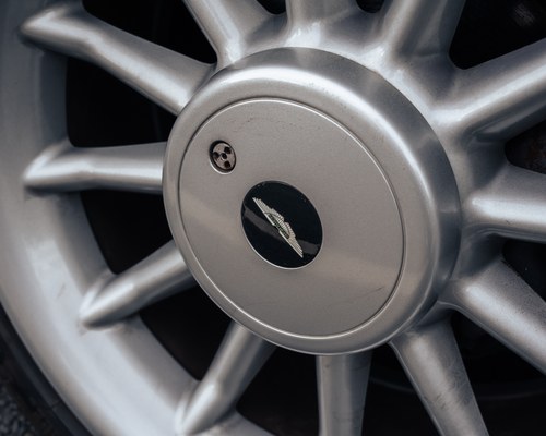 1996 Aston Martin Db7 zum Verkauf (Bild 77 von 125)