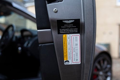 2006 - Aston Martin DB9 Volante Manual In vendita (immagine 32 di 133)