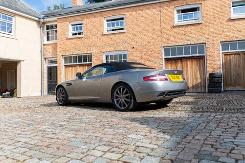 2006 - Aston Martin DB9 Volante Manual In vendita (immagine 13 di 133)