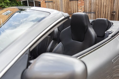 2006 - Aston Martin DB9 Volante Manual In vendita (immagine 73 di 133)