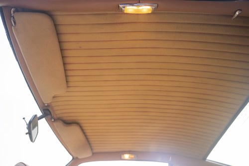 1972 Aston Martin DBS V8 In vendita (immagine 86 di 183)