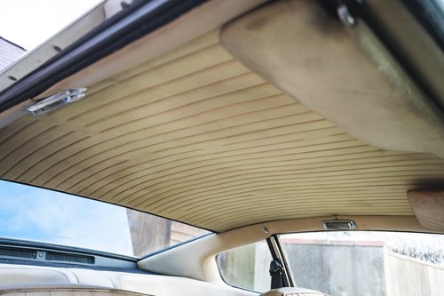 1972 Aston Martin DBS V8 In vendita (immagine 43 di 93)