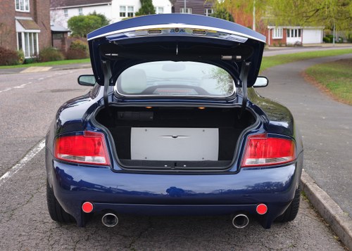 2003 Aston Martin V12 Vanquish Te koop (foto 98 van 161)