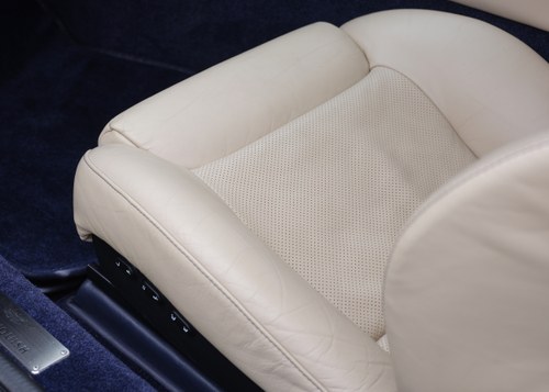 2003 Aston Martin V12 Vanquish Te koop (foto 81 van 161)