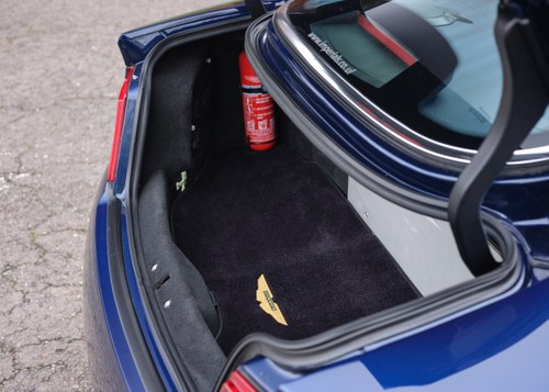 2003 Aston Martin V12 Vanquish Te koop (foto 94 van 161)