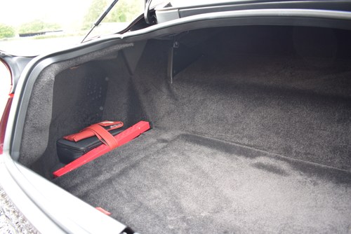 2015 Aston Martin Vanquish Carbon Edition 980 miles! Presented Virtually As New zum Verkauf (Bild 68 von 149)